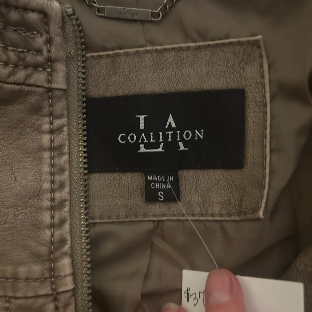 Faux leather jacket - Picture 3 of 3